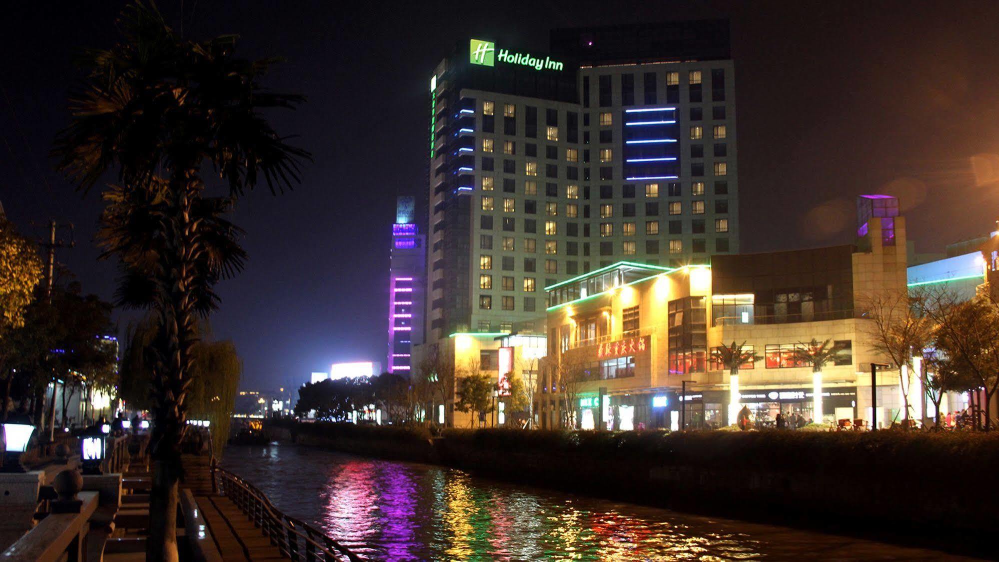 Holiday Inn Taicang City Centre By Ihg Esterno foto